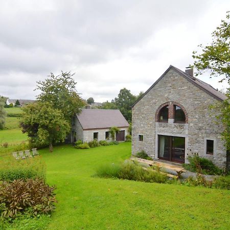 Quaint Holiday Home In Robechies Amid Meadows Chimay Exterior foto