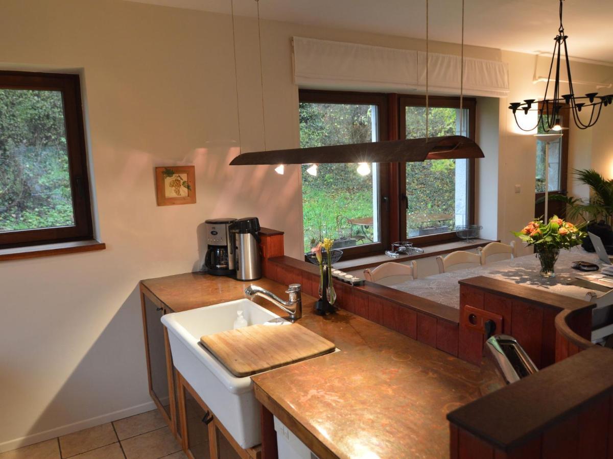 Quaint Holiday Home In Robechies Amid Meadows Chimay Exterior foto