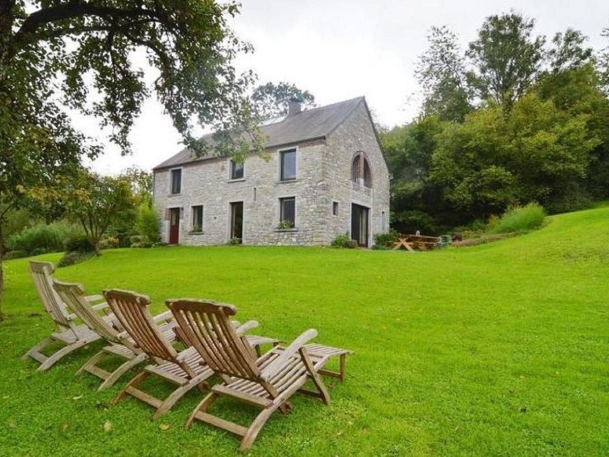 Quaint Holiday Home In Robechies Amid Meadows Chimay Exterior foto