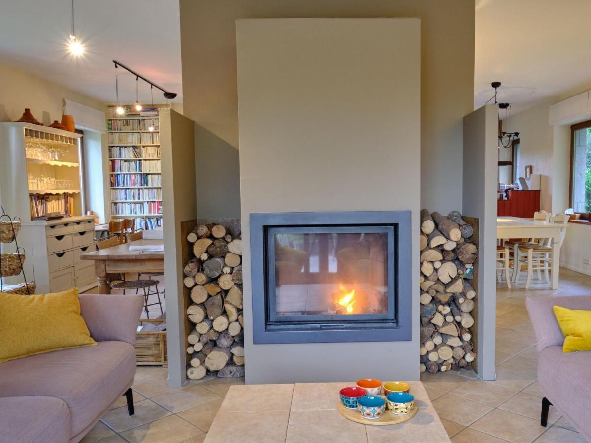 Quaint Holiday Home In Robechies Amid Meadows Chimay Exterior foto
