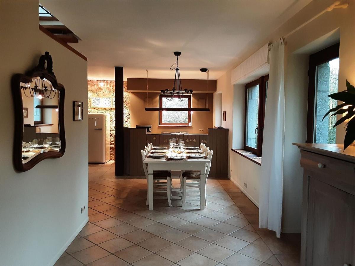 Quaint Holiday Home In Robechies Amid Meadows Chimay Exterior foto